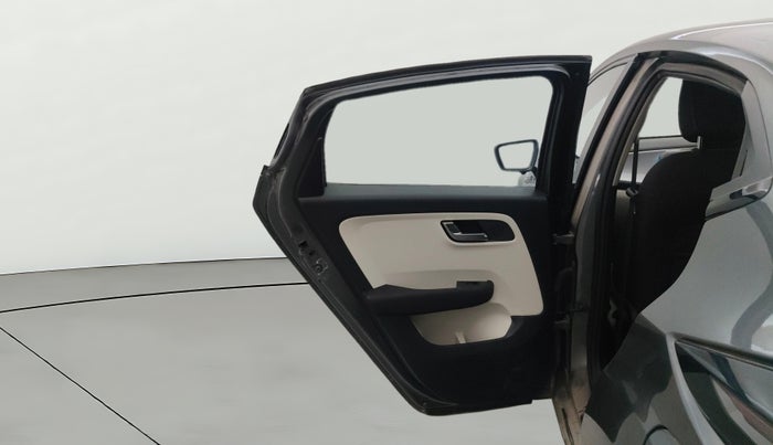 2022 Tata ALTROZ XZA, Petrol, Automatic, 30,142 km, LHS Rear Door