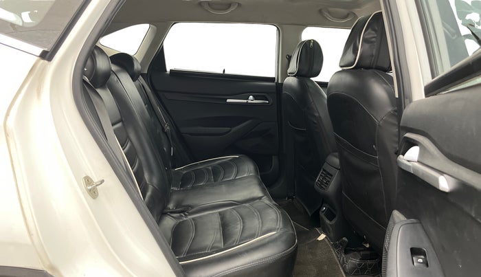 2021 KIA SELTOS HTE 1.5 PETROL, CNG, Manual, 60,780 km, Right Side Rear Door Cabin