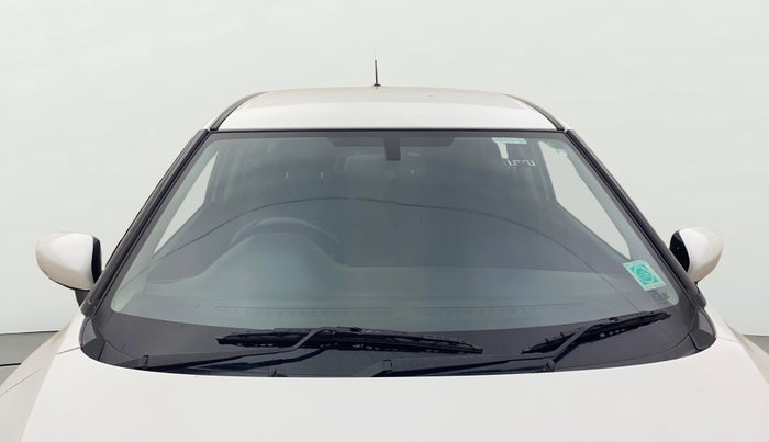 2016 Maruti Baleno ZETA PETROL 1.2, Petrol, Manual, 80,957 km, Front Windshield