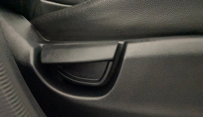 2019 Hyundai NEW SANTRO ASTA MT, Petrol, Manual, 46,235 km, Driver Side Adjustment Panel