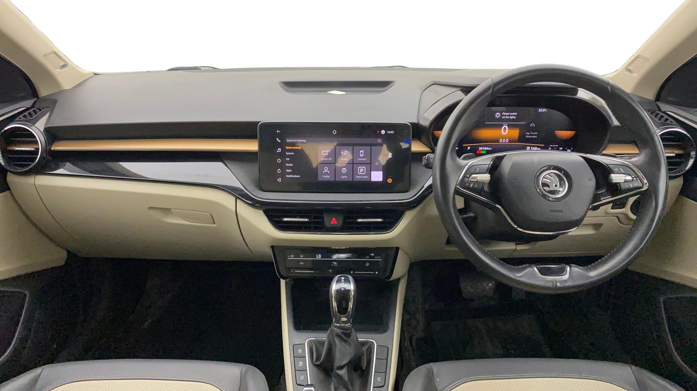 2024 Skoda SLAVIA STYLE 1.0L TSI AT, Petrol, Automatic, 26,163 km, Dashboard