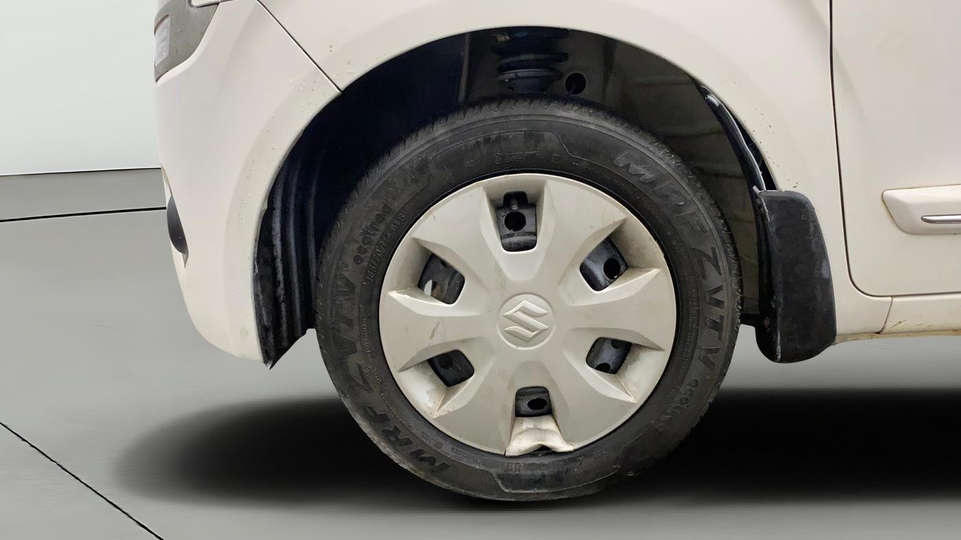 2022 Maruti New Wagon-R ZXI 1.2, Petrol, Manual, 33,175 km, Left Front Wheel