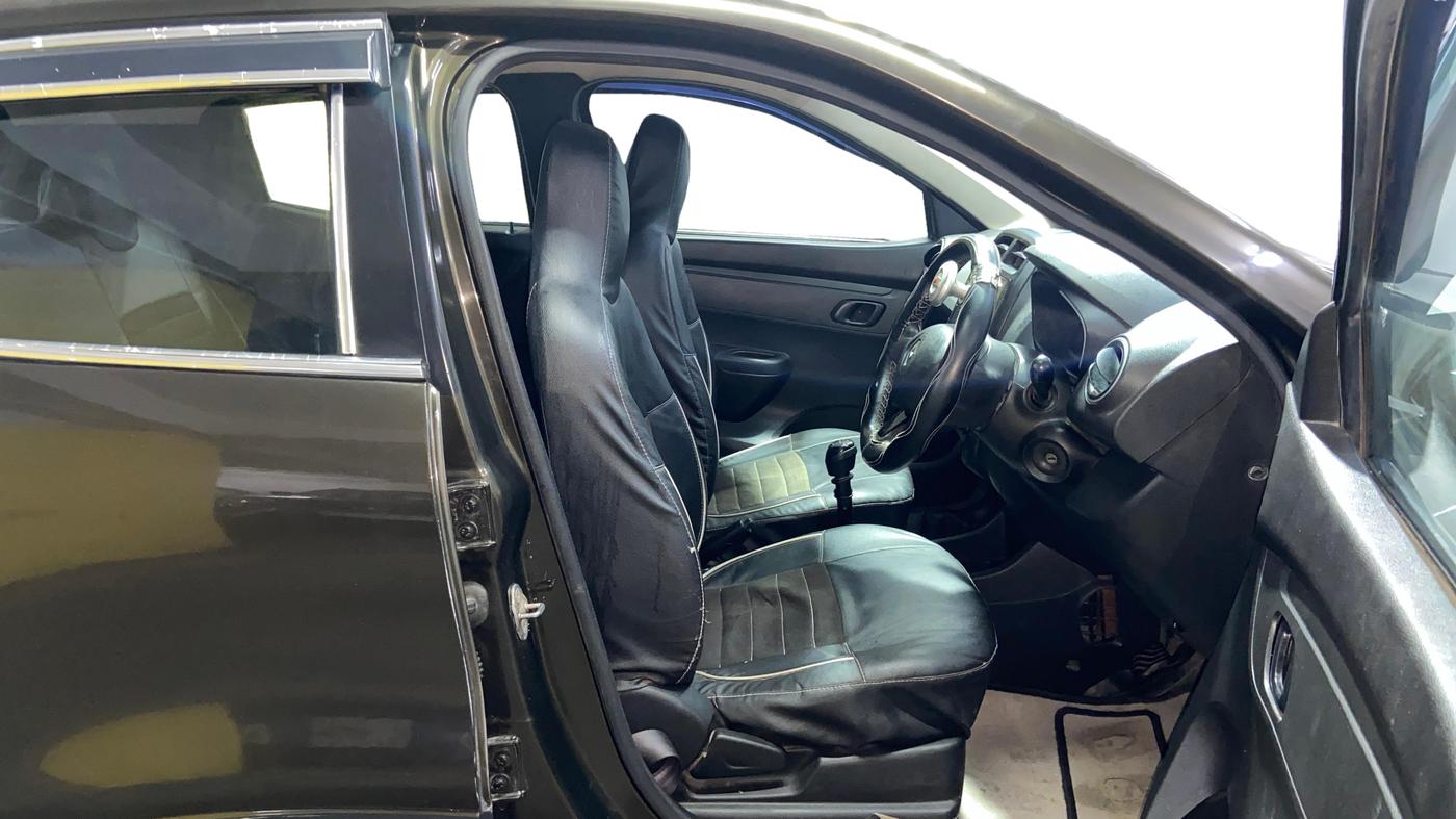 2018 Renault Kwid RXL, Petrol, Manual, 75,206 km, Right Side Front Door Cabin