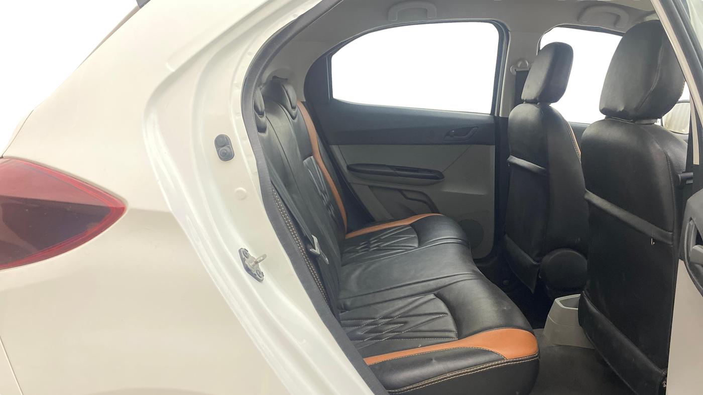 2022 Tata Tiago XT PETROL, Petrol, Manual, 1,08,628 km, Right Side Rear Door Cabin