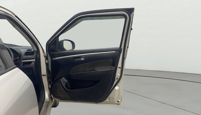 2014 Maruti Swift ZXI, Petrol, Manual, 80,033 km, RHS Front Door