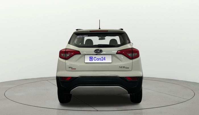 2022 Mahindra XUV300 W8 1.5 DIESEL, Diesel, Manual, 1,01,973 km, Back/Rear