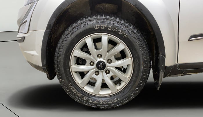 2016 Mahindra XUV500 W10 1.99, Diesel, Manual, 53,060 km, Left Front Wheel