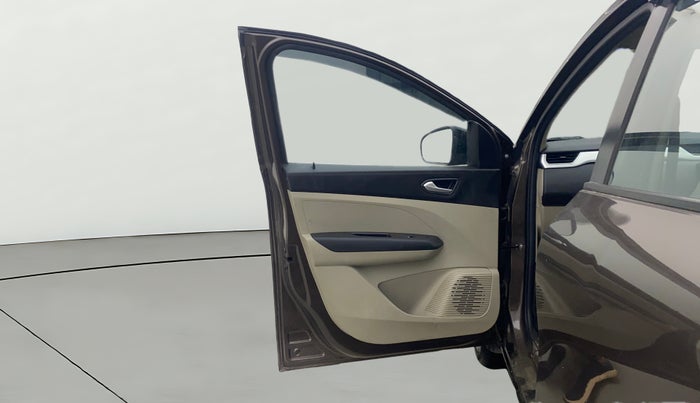 2023 Renault TRIBER RXZ, Petrol, Manual, 39,158 km, LHS Front Door