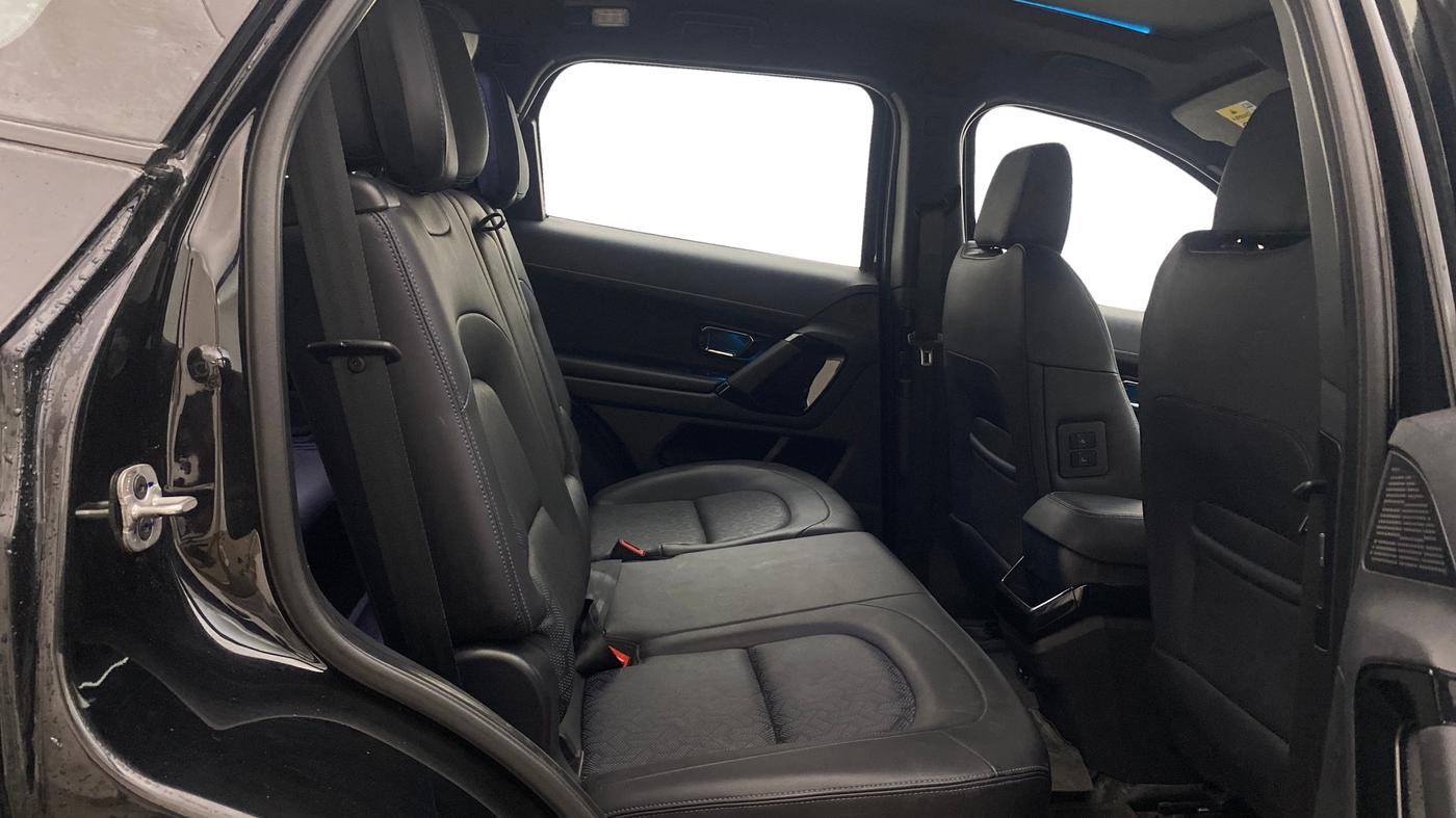 2023 Tata Safari XZA PLUS O DARK EDITION, Diesel, Automatic, 32,661 km, Right Side Rear Door Cabin