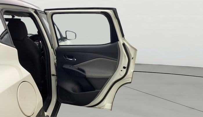 2024 Nissan MAGNITE N-Connecta B4D 1.0 Petrol MT Dual Tone, Petrol, Manual, 3,297 km, RHS Rear Door