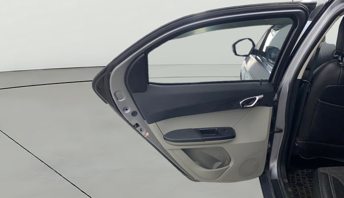 2019 Tata Tiago XZA PETROL, Petrol, Automatic, 1,35,342 km, LHS Rear Door