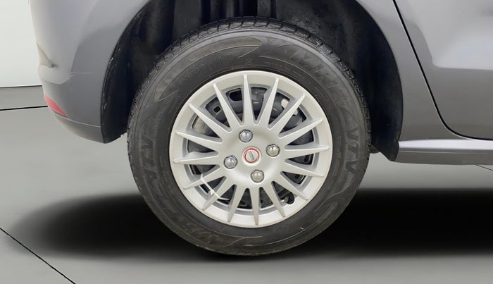 2016 Volkswagen Polo COMFORTLINE 1.2L, Petrol, Manual, 73,493 km, Right Rear Wheel