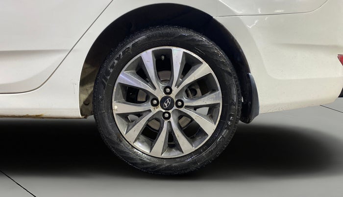 2014 Hyundai Verna FLUIDIC 1.6 CRDI SX, Diesel, Manual, 1,11,484 km, Left Rear Wheel