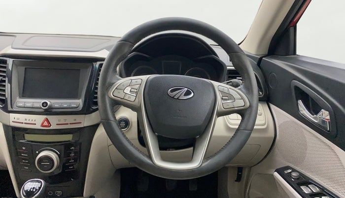 2021 Mahindra XUV300 W8 (O) 1.2 PETROL, Petrol, Manual, 1,10,613 km, Steering Wheel Close Up
