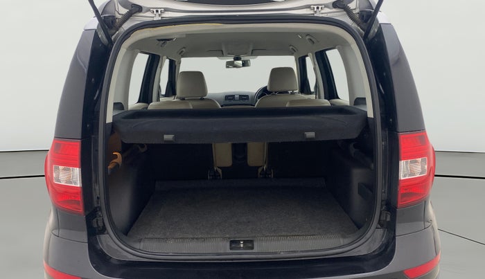 2016 Skoda Yeti STYLE 4X4, Diesel, Manual, 1,46,970 km, Boot Open Zoomed View