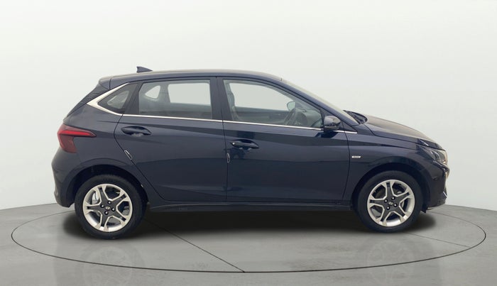 2023 Hyundai NEW I20 SPORTZ 1.2 IVT, Petrol, Automatic, 15,483 km, Right Side View