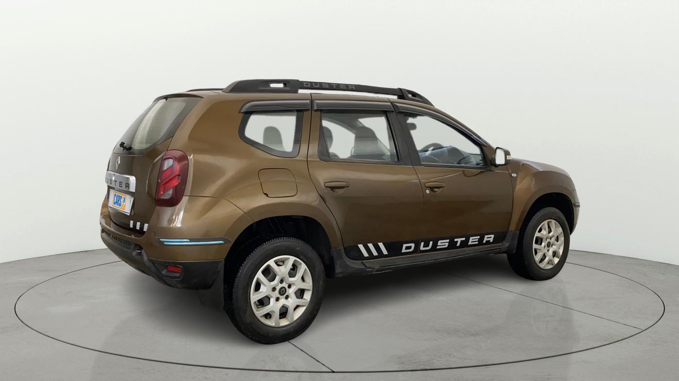 2017 Renault Duster RXL PETROL, Petrol, Manual, 76,118 km, Right Back Diagonal