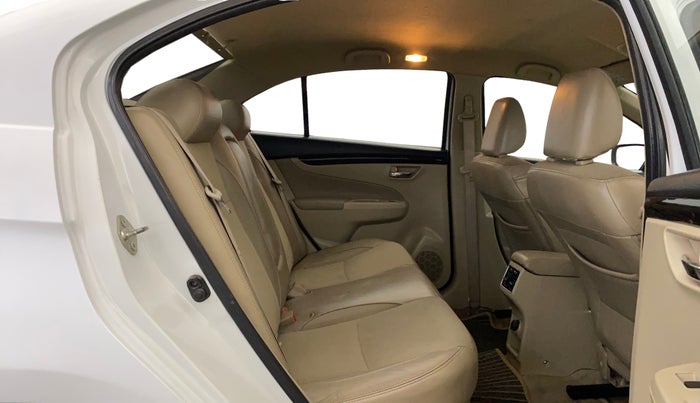 2017 Maruti Ciaz ZXI AT, Petrol, Automatic, 64,190 km, Right Side Rear Door Cabin