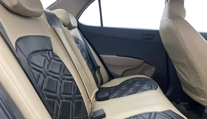 2019 Hyundai Xcent S 1.2, Petrol, Manual, 55,158 km, Right Side Rear Door Cabin