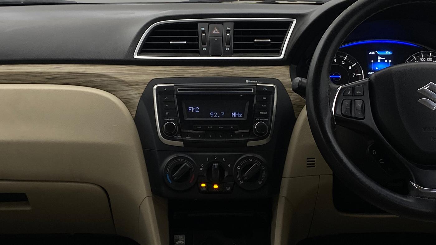 2021 Maruti Ciaz SIGMA 1.5 SHVS MT  PETROL, Petrol, Manual, 1,00,250 km, Air Conditioner