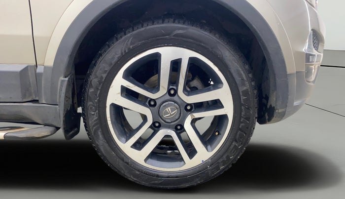 2017 Tata Hexa XTA 4X2 6 STR, Diesel, Automatic, 95,880 km, Right Front Wheel