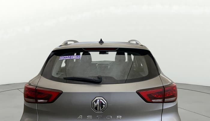 2022 MG ASTOR SUPER EX 1.5 MT, Petrol, Manual, 19,666 km, Rear Windshield