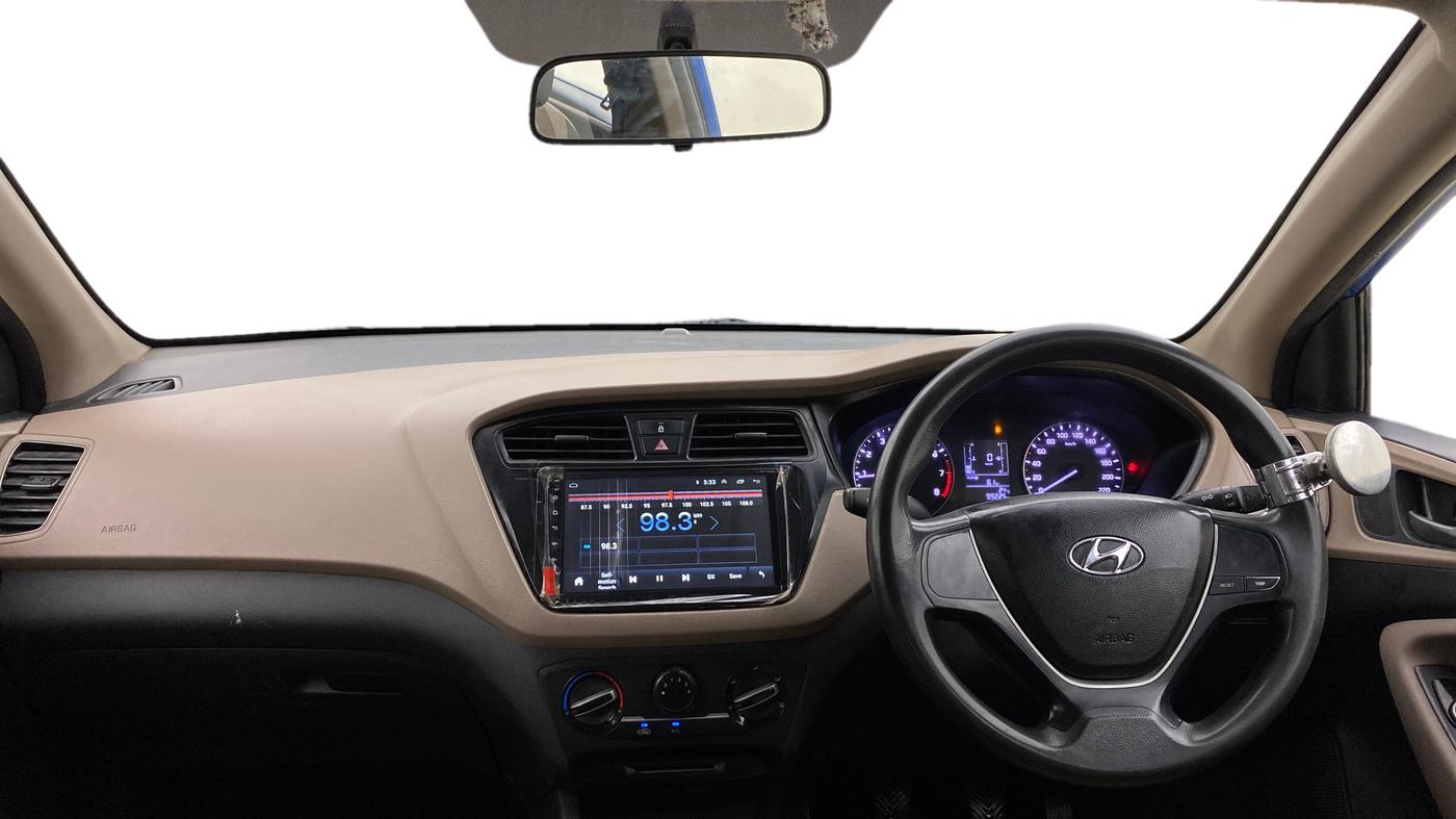 2017 Hyundai Elite i20 MAGNA 1.2, CNG, Manual, 99,224 km, Dashboard