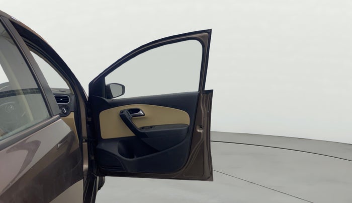 2016 Volkswagen Ameo HIGHLINE DSG 1.5 DIESEL , Diesel, Automatic, 99,263 km, RHS Front Door