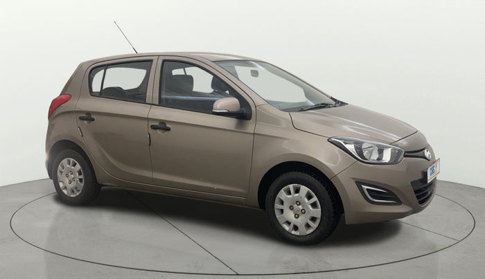 2013 Hyundai i20 MAGNA (O) 1.2, Petrol, Manual, 1,01,648 km, Right Front Diagonal
