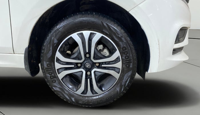 2024 Tata Tiago XT (O) PETROL, Petrol, Manual, 5,545 km, Right Front Wheel