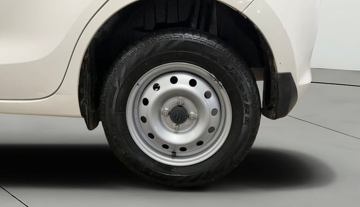 2023 Maruti Swift LXI, Petrol, Manual, 16,763 km, Left Rear Wheel