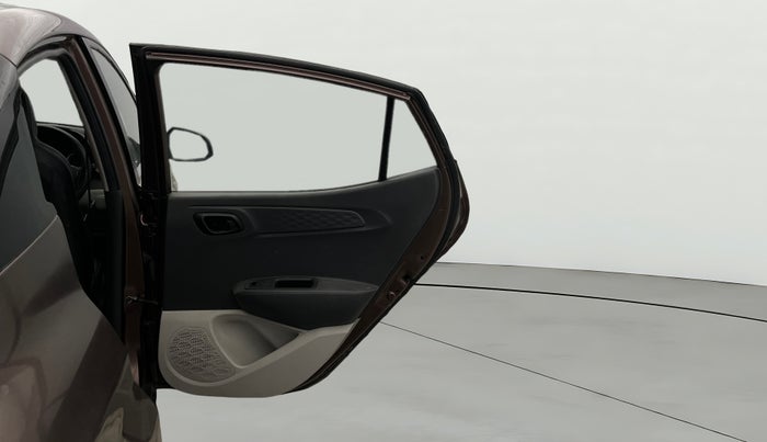 2022 Hyundai AURA S 1.2 CNG, CNG, Manual, 77,572 km, RHS Rear Door