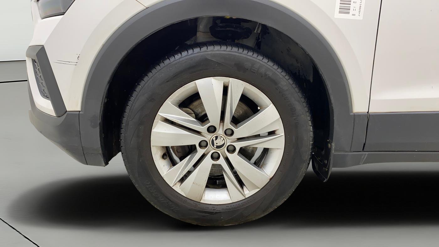 2023 Skoda KUSHAQ AMBITION 1.5 TSI MT, Petrol, Manual, 22,617 km, Left Front Wheel