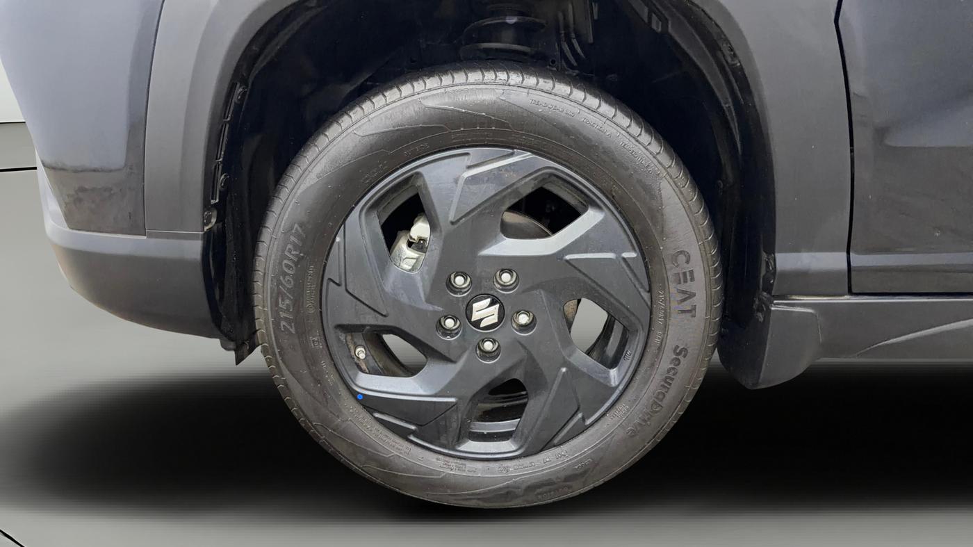 2025 Maruti Victoris Zxi 1.5 eCVT, Hybrid, Automatic, 4,400 km, Left Front Wheel