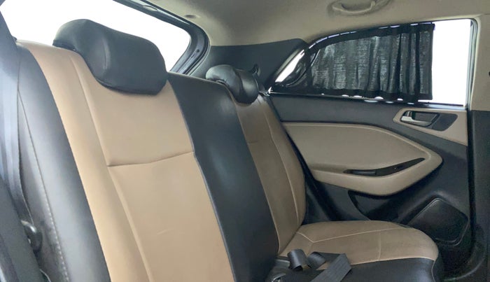 2016 Hyundai Elite i20 ASTA 1.2, Petrol, Manual, 54,734 km, Right Side Rear Door Cabin