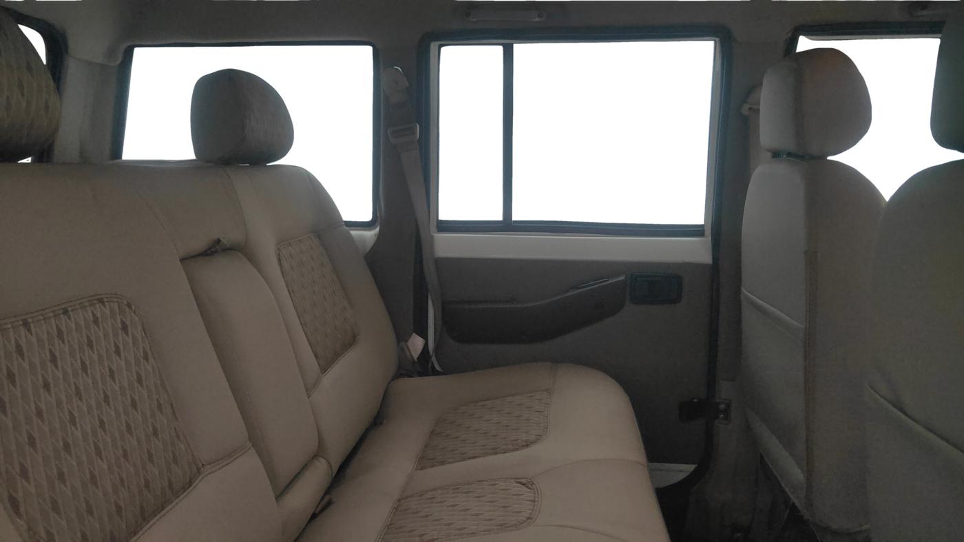 2022 Mahindra Bolero B6 (O), Diesel, Manual, 90,634 km, Right Side Rear Door Cabin