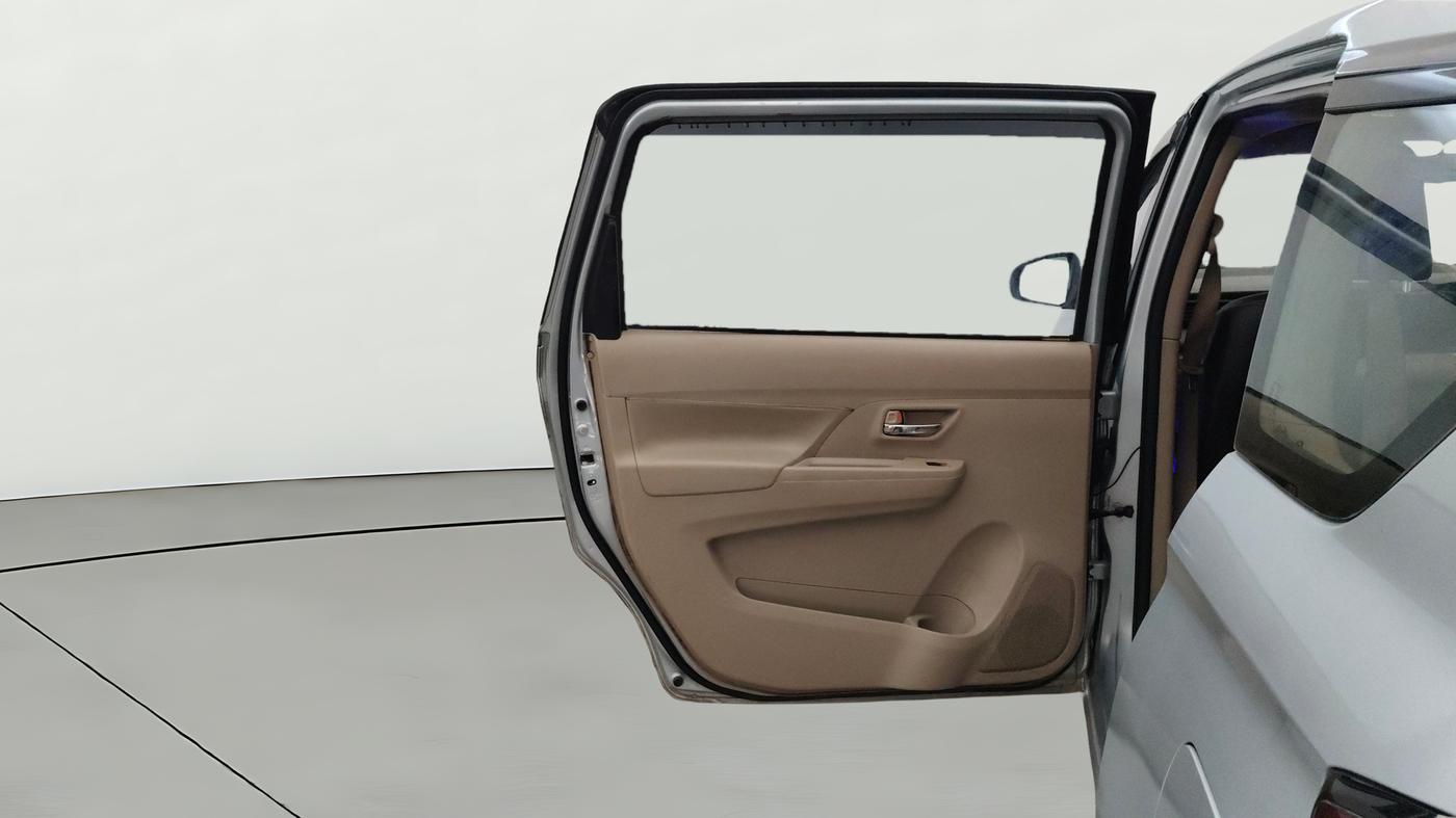 2023 Maruti Ertiga   VXI (O) CNG, CNG, Manual, 70,442 km, LHS Rear Door