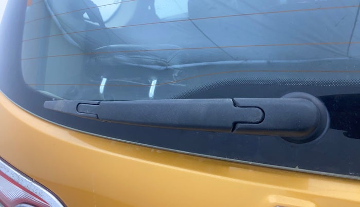 2019 Renault TRIBER RXZ, Petrol, Manual, 63,485 km, Rear Wiper