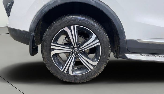 2022 MG ASTOR SHARP 1.5 MT, Petrol, Manual, 17,721 km, Right Rear Wheel