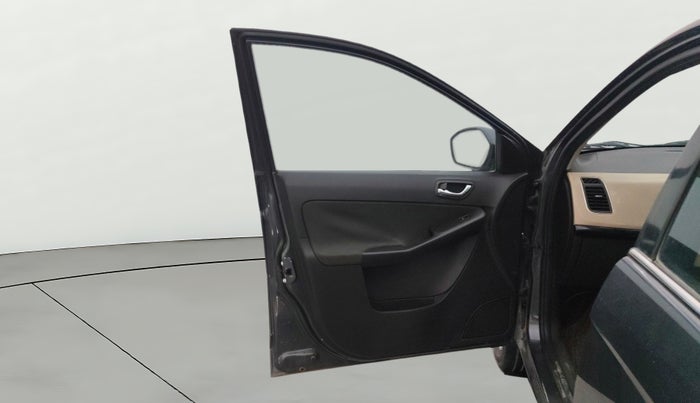 2015 Tata Zest XT PETROL, Petrol, Manual, 75,248 km, LHS Front Door