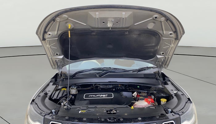 2017 Jeep Compass LIMITED 2.0 DIESEL, Diesel, Manual, 1,06,428 km, Open Bonet