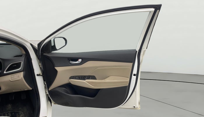 2019 Hyundai Verna 1.6 VTVT SX O, Petrol, Manual, 59,097 km, RHS Front Door