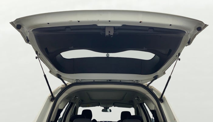 2022 Tata Safari XM SUNROOF, Diesel, Manual, 45,578 km, Boot Door Open