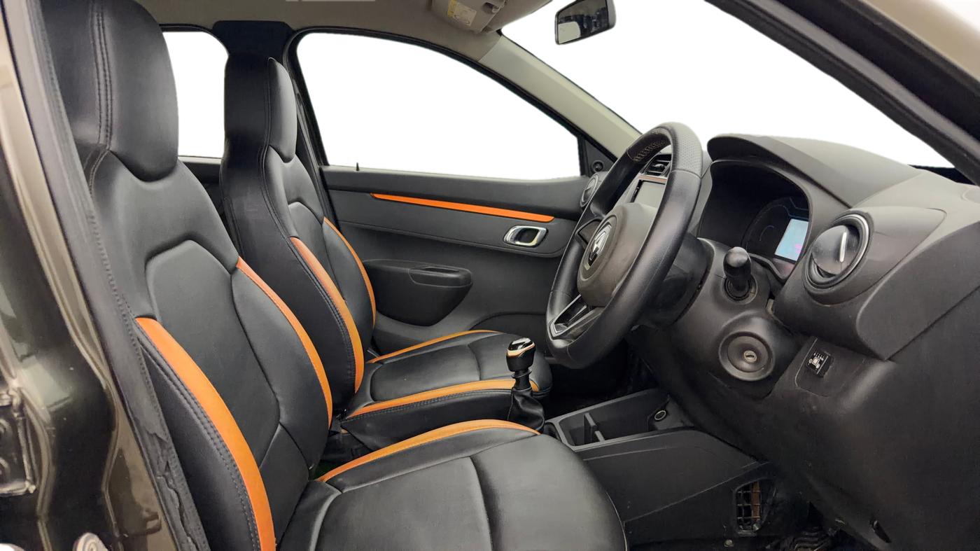 2021 Renault Kwid CLIMBER 1.0 (O), CNG, Manual, 48,650 km, Right Side Front Door Cabin