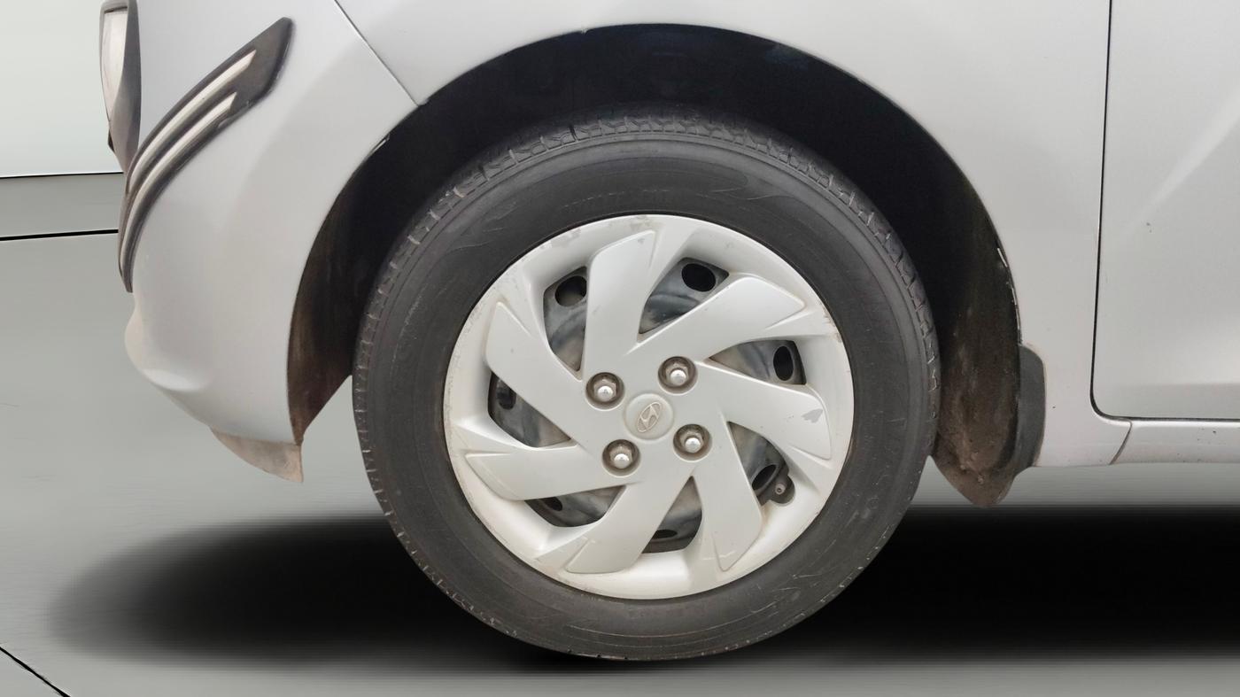 2018 Hyundai NEW SANTRO SPORTZ AMT, CNG, Automatic, 43,478 km, Left Front Wheel