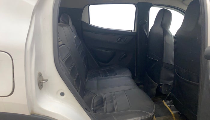 2016 Renault Kwid RXT 1.0 AMT, Petrol, Automatic, 74,586 km, Right Side Rear Door Cabin