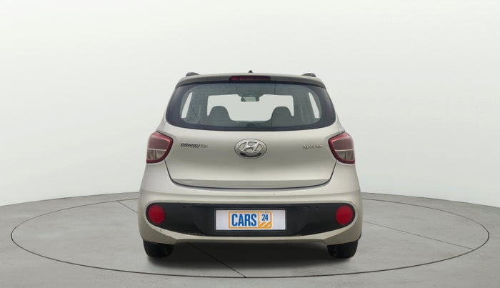 2018 Hyundai Grand i10 SPORTZ AT 1.2 KAPPA VTVT, Petrol, Automatic, 40,043 km, Back/Rear