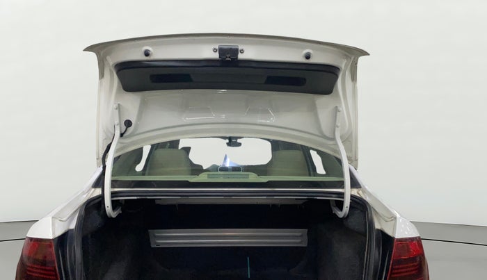 2021 Volkswagen Vento HIGHLINE 1.0L TSI, Petrol, Manual, 67,451 km, Boot Door Open