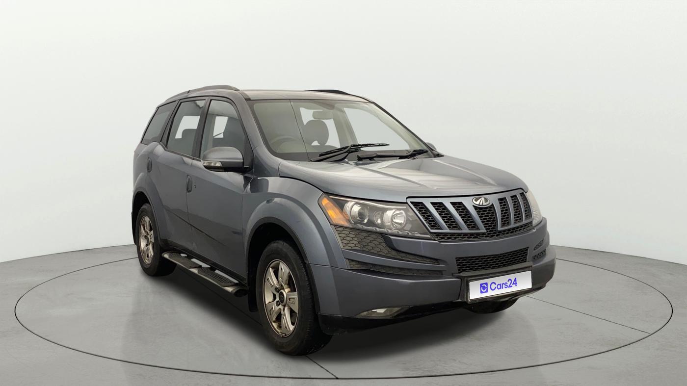 2014 Mahindra XUV500 W8, Diesel, Manual, 86,374 km, Right Front Diagonal