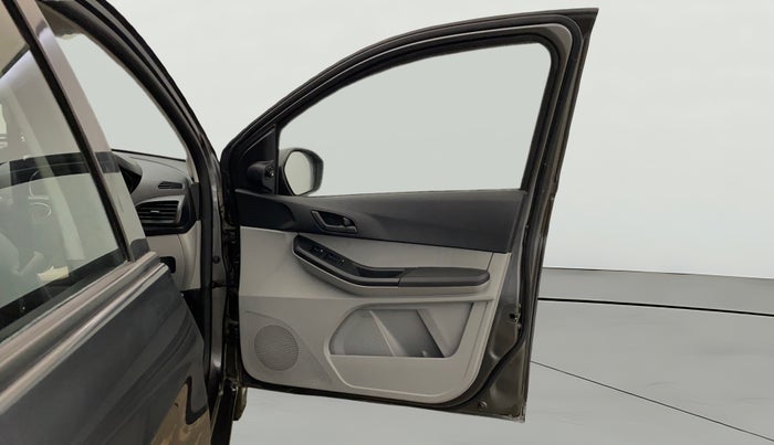2024 Tata Tiago XM PETROL, Petrol, Manual, 3,772 km, RHS Front Door